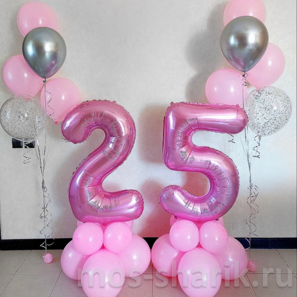 Розовые воздушные шары на День рождения на 25 лет
