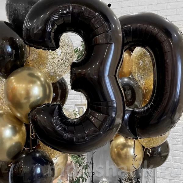Чёрно – золотые шары на день рождения на 30 лет