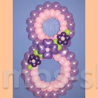 Цифра 8 из воздушных шаров