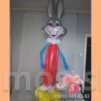 Багз Банни из шаров