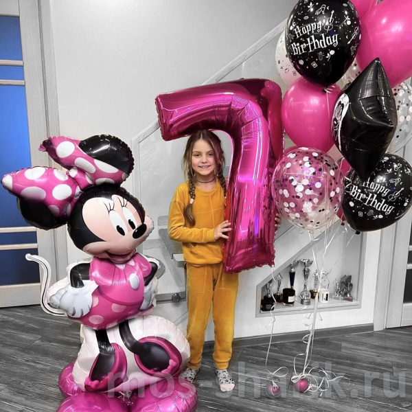 Композиция из шаров на день рождения с цифрой Минни Маус на 7 лет