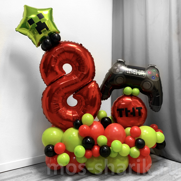 Композиция из шаров на день рождения с цифрой «Майнкрафт»