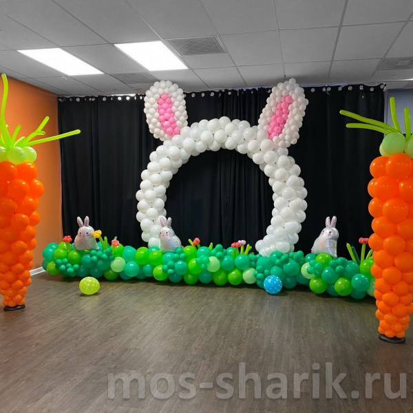 Оформление шарами детского сада Арка-зайка, 2 морковки и поляна с зайцами