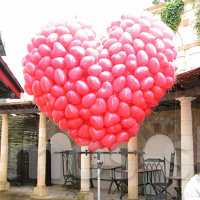 Салют 200 шаров из сетки в форме сердца
