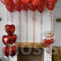 Украшение красными воздушными шарами Для влюблённых