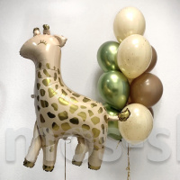 Фонтан из шаров с фольгированным жирафом
