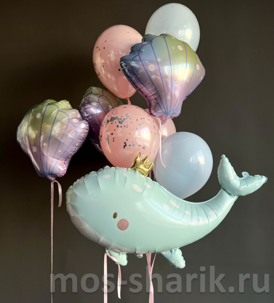 Композиция шаров в морском стиле с китом и ракушками